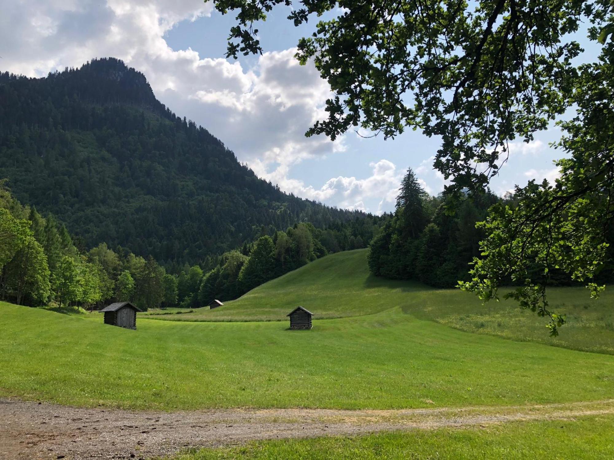 Haus Christina - Romantik Suite Bürs Exteriör bild