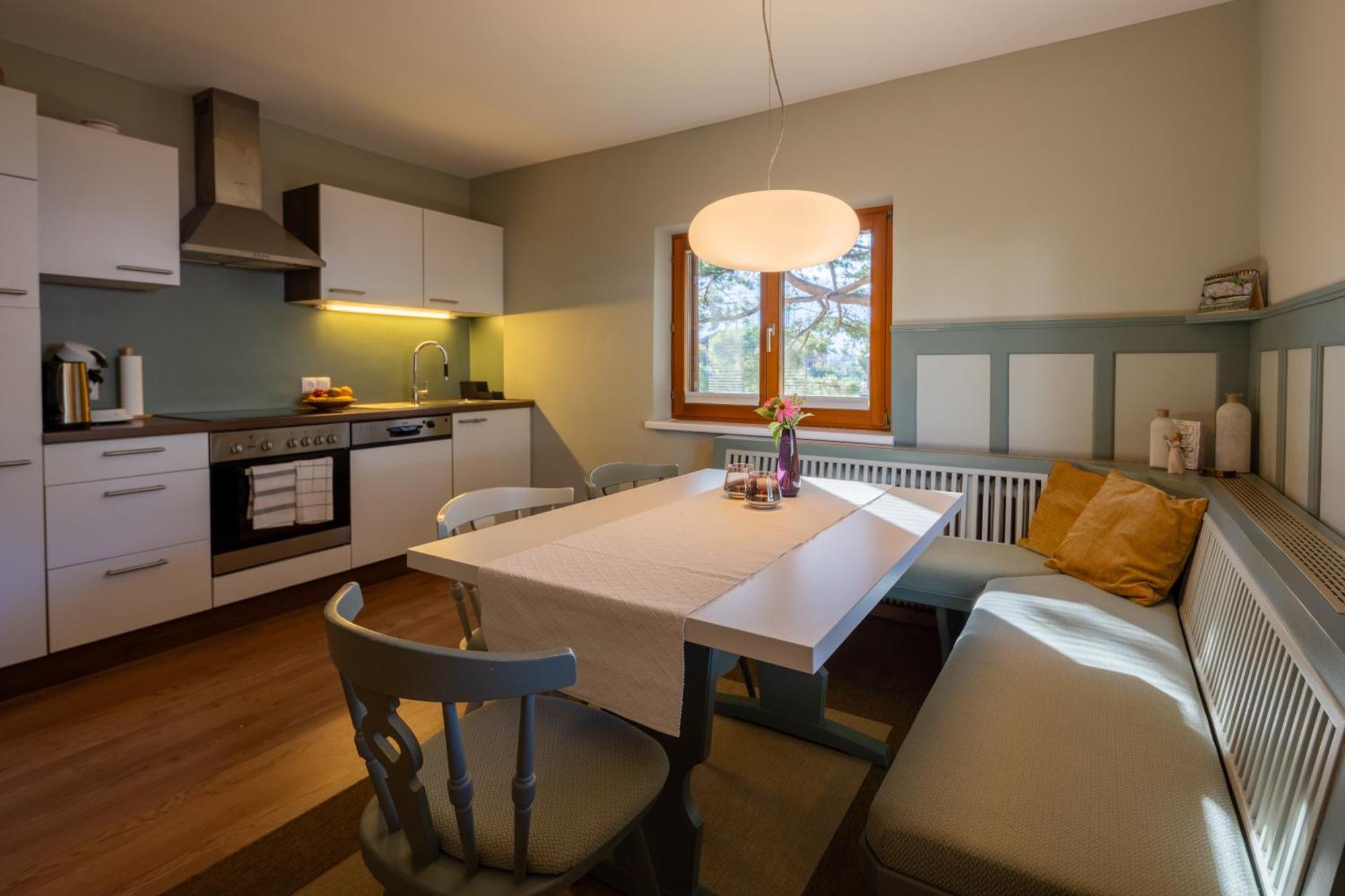 Haus Christina - Romantik Suite Bürs Exteriör bild
